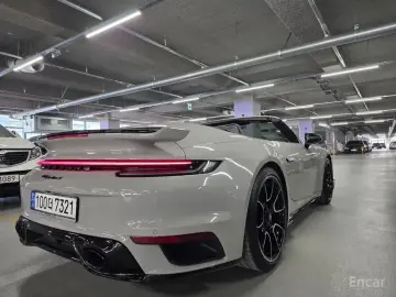 2023 Porsche 911 с пробегом 14 987 км