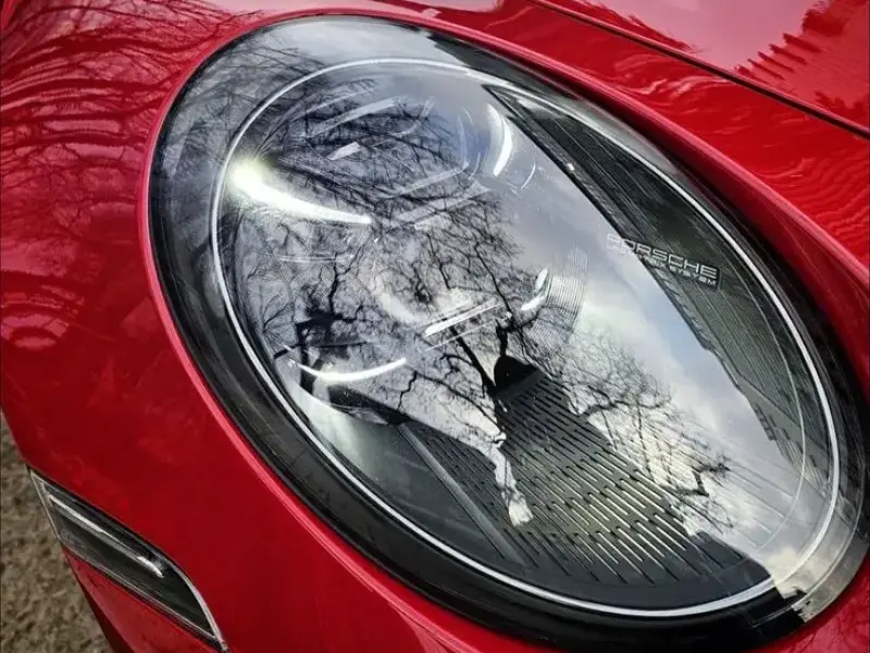 2021 Porsche 911 с пробегом 15 200 км
