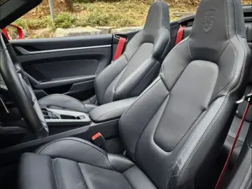 2021 Porsche 911 с пробегом 15 200 км