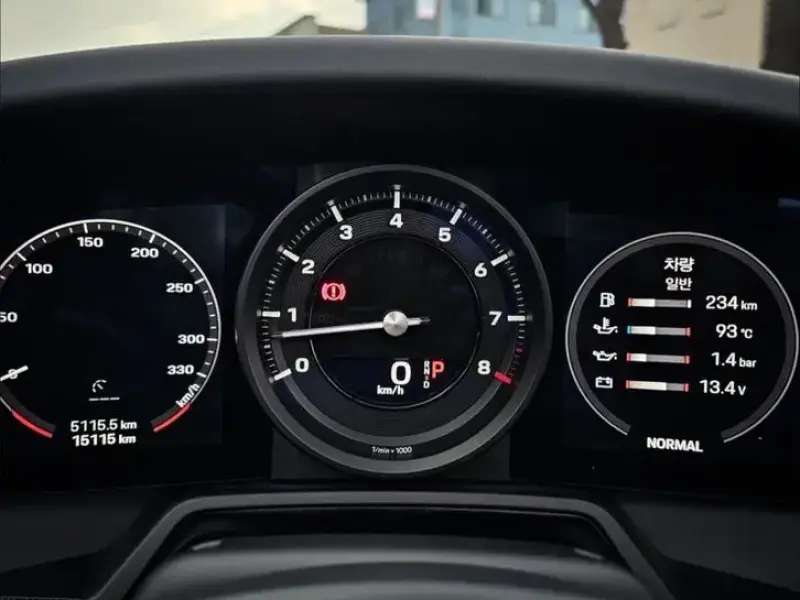 2021 Porsche 911 с пробегом 15 200 км