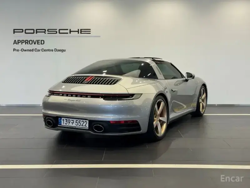 2024 Porsche 911 с пробегом 5 296 км