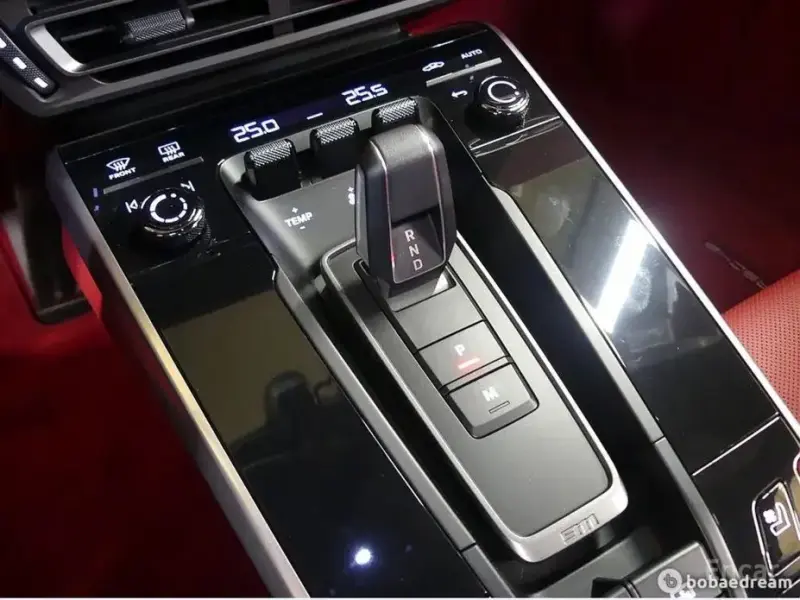 2023 Porsche 911 с пробегом 2 700 км