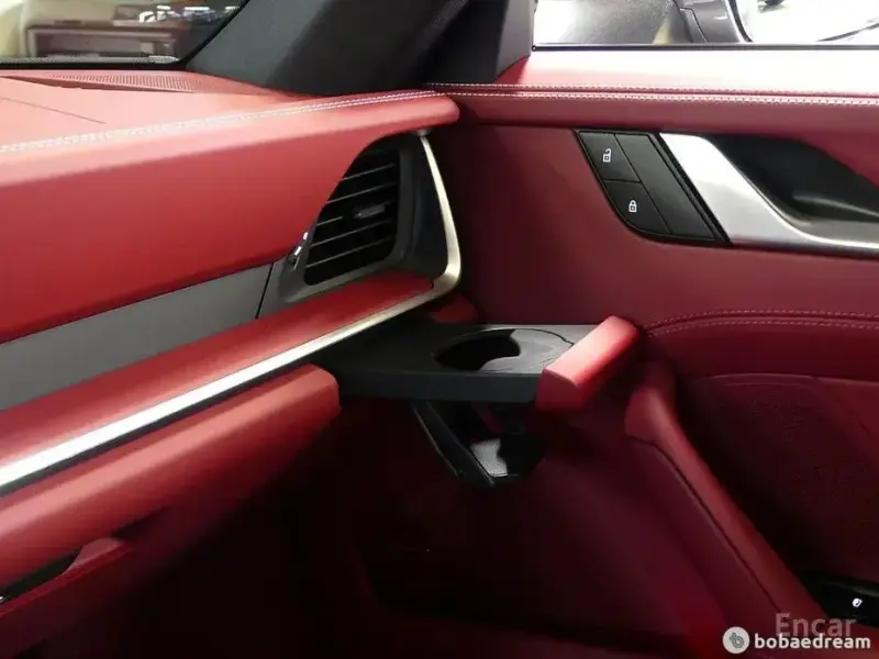 2023 Porsche 911 с пробегом 2 700 км
