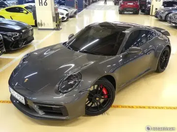 2023 Porsche 911 с пробегом 2 700 км