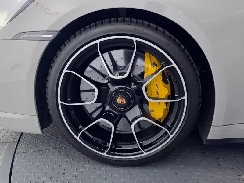 2024 Porsche 911 с пробегом 13 260 км