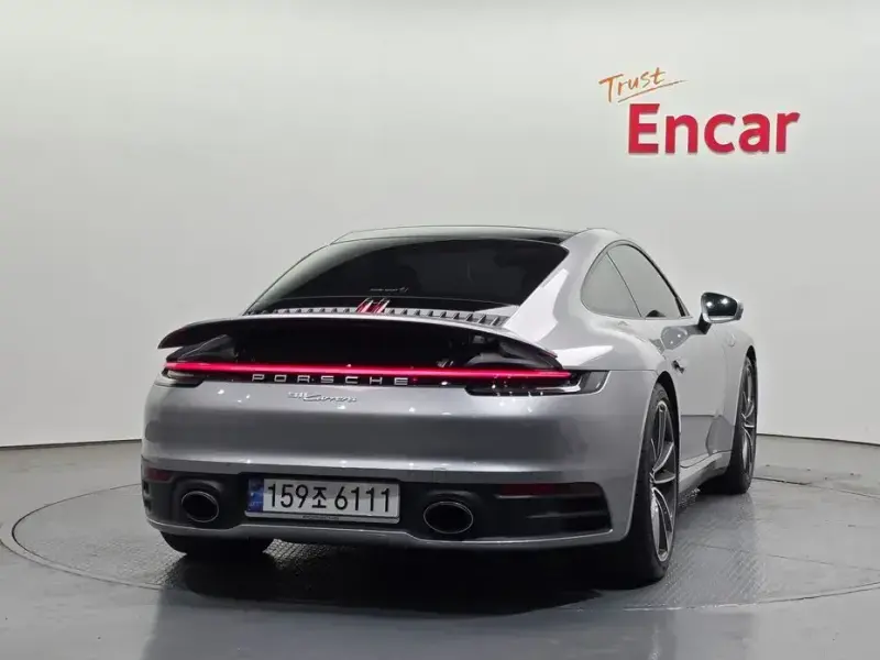 2024 Porsche 911 с пробегом 4 488 км