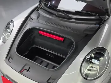 2024 Porsche 911 с пробегом 4 488 км