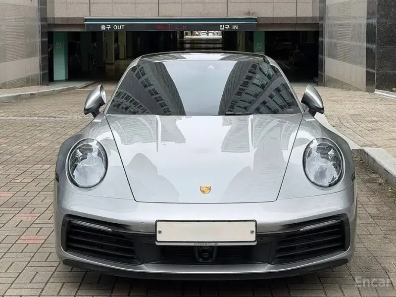 2020 Porsche 911 с пробегом 13 200 км