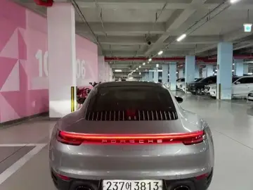 2020 Porsche 911 с пробегом 13 200 км