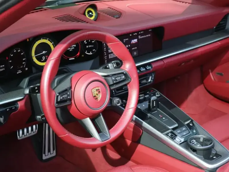 2021 Porsche 911 с пробегом 23 700 км