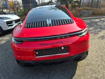 2024 Porsche 911 с пробегом 2 800 км