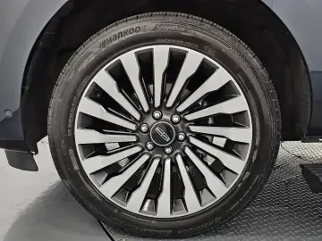 2021 Lincoln Navigator с пробегом 109 006 км
