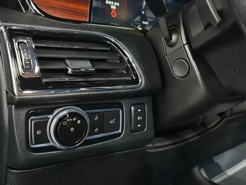 2021 Lincoln Navigator с пробегом 109 006 км