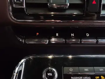 2020 Lincoln Navigator с пробегом 83 383 км