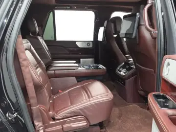 2020 Lincoln Navigator с пробегом 83 383 км