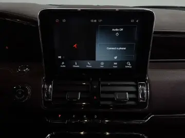 2020 Lincoln Navigator с пробегом 83 383 км