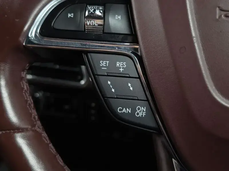 2020 Lincoln Navigator с пробегом 83 383 км