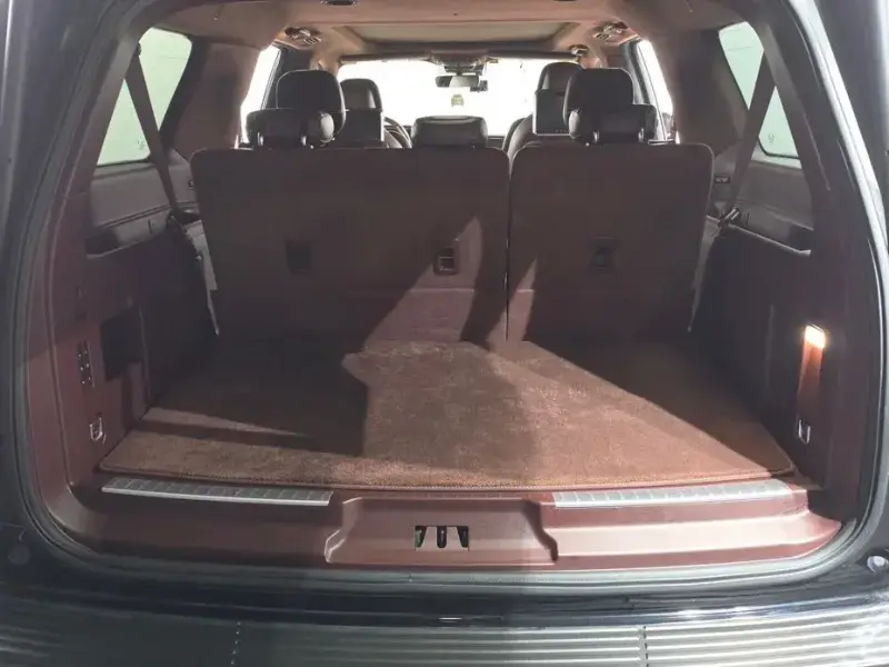2020 Lincoln Navigator с пробегом 83 383 км