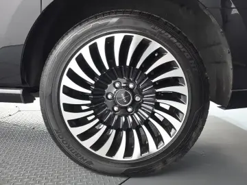 2020 Lincoln Navigator с пробегом 83 383 км