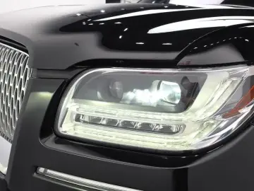 2020 Lincoln Navigator с пробегом 83 383 км