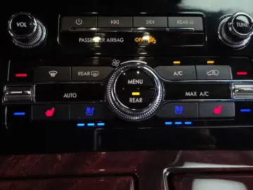 2020 Lincoln Navigator с пробегом 83 383 км
