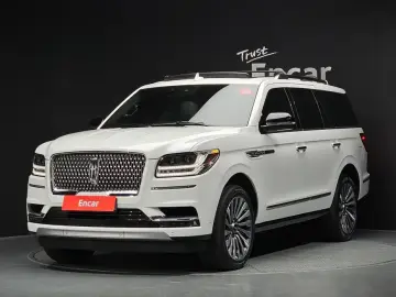 2021 Lincoln Navigator с пробегом 66 935 км