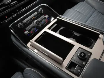 2021 Lincoln Navigator с пробегом 61 908 км