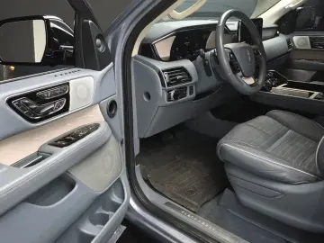 2021 Lincoln Navigator с пробегом 61 908 км