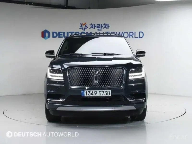 2021 Lincoln Navigator с пробегом 62 900 км