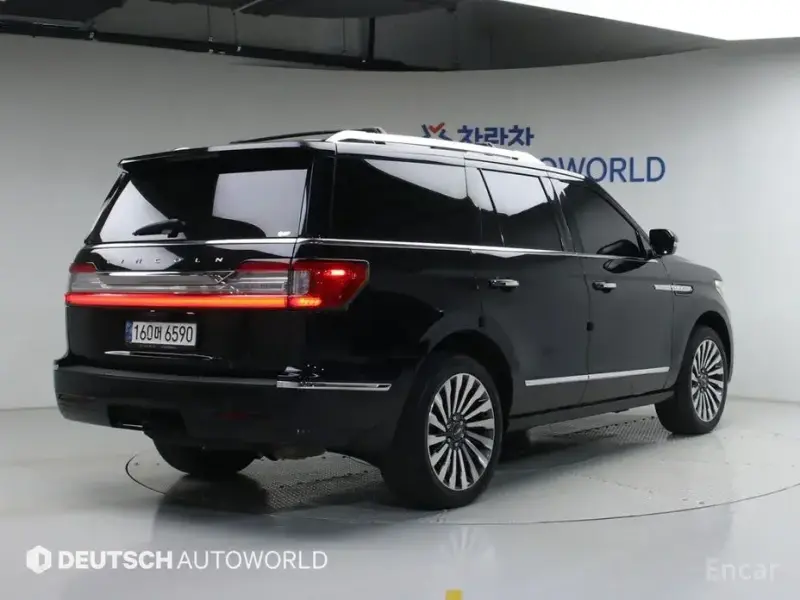 2021 Lincoln Navigator с пробегом 73 920 км