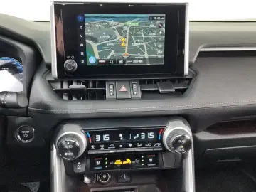 2024 Toyota RAV4 с пробегом 17 797 км