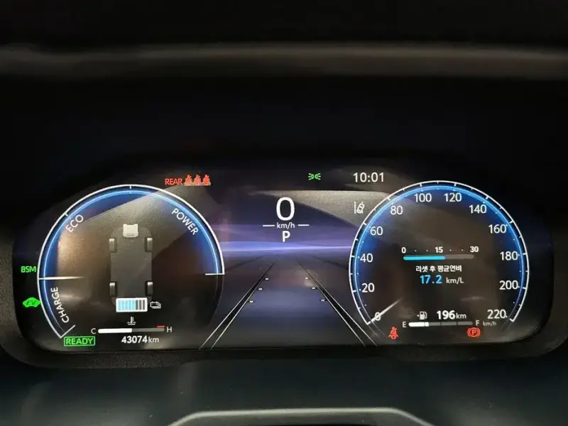 2024 Toyota RAV4 с пробегом 43 074 км