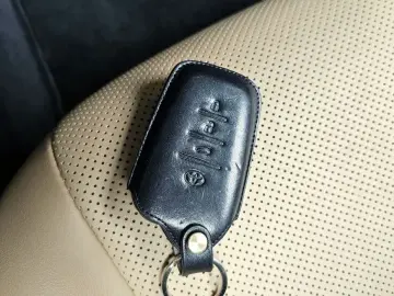 2024 Toyota RAV4 с пробегом 43 074 км