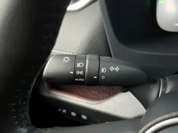 2023 Toyota RAV4 с пробегом 33 877 км