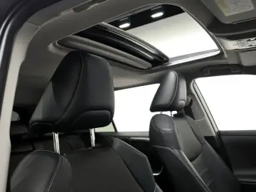 2024 Toyota RAV4 с пробегом 11 991 км