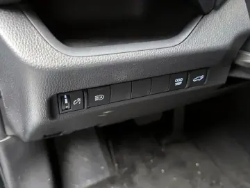 2023 Toyota RAV4 с пробегом 31 351 км