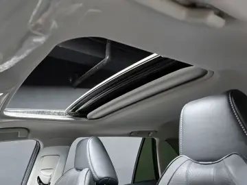 2023 Toyota RAV4 с пробегом 31 351 км
