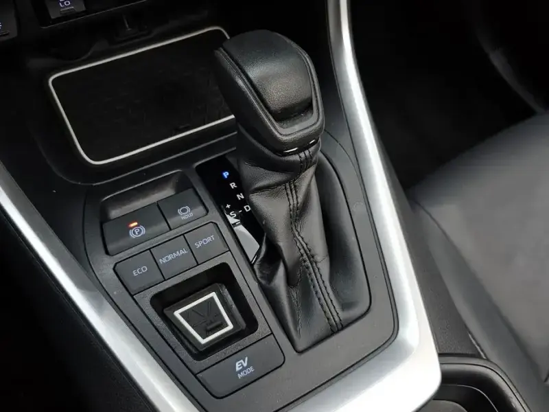 2021 Toyota RAV4 с пробегом 67 484 км