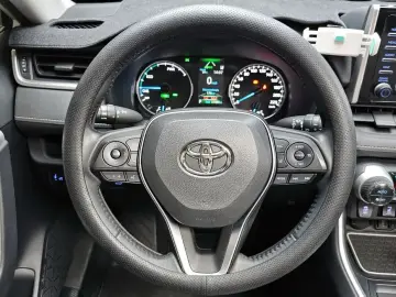 2021 Toyota RAV4 с пробегом 67 484 км