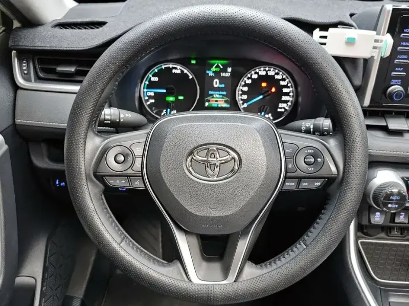 2021 Toyota RAV4 с пробегом 67 484 км
