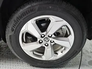 2021 Toyota RAV4 с пробегом 67 484 км