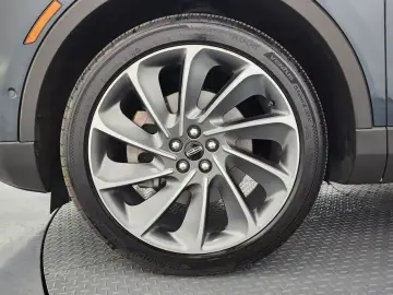 2022 Lincoln Nautilus с пробегом 107 336 км