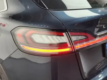 2022 Lincoln Nautilus с пробегом 107 336 км