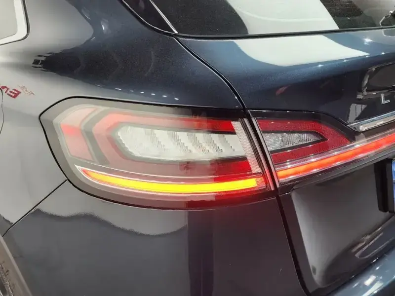 2022 Lincoln Nautilus с пробегом 107 336 км