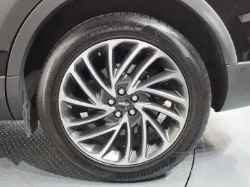 2019 Lincoln Nautilus с пробегом 93 310 км