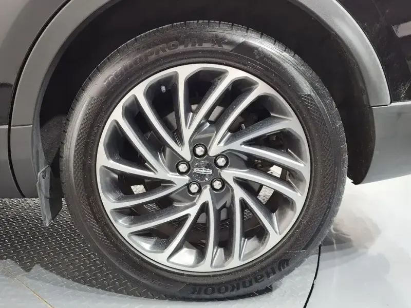 2019 Lincoln Nautilus с пробегом 93 310 км