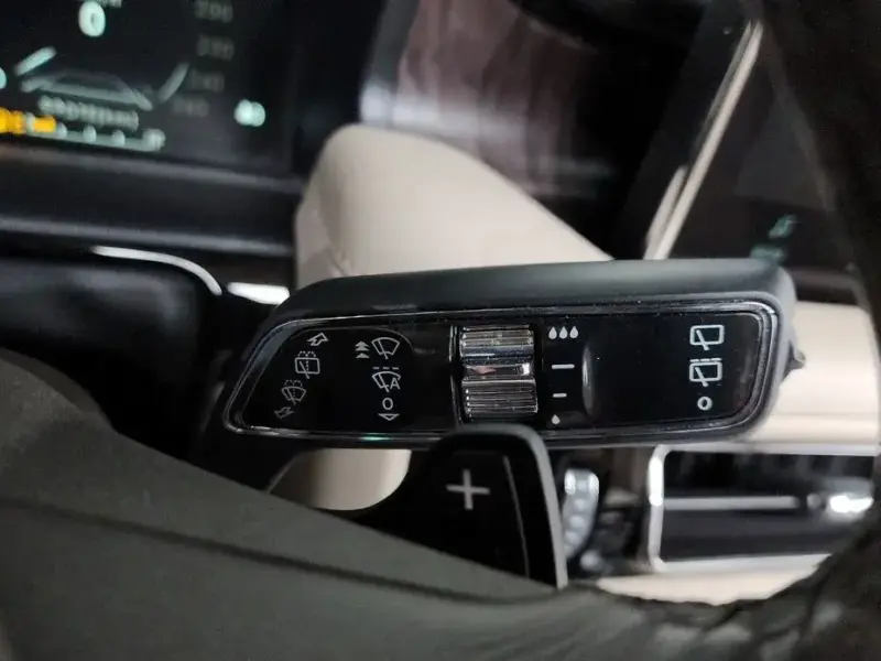 2022 Lincoln Nautilus с пробегом 107 336 км