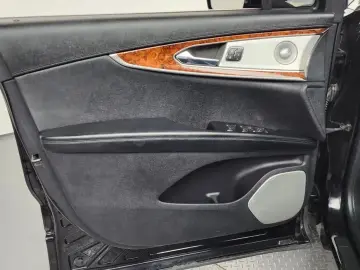 2019 Lincoln Nautilus с пробегом 93 310 км