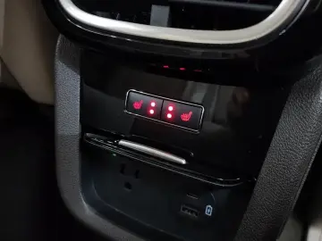 2022 Lincoln Nautilus с пробегом 107 336 км