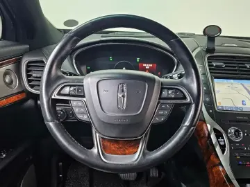2020 Lincoln Nautilus с пробегом 110 173 км